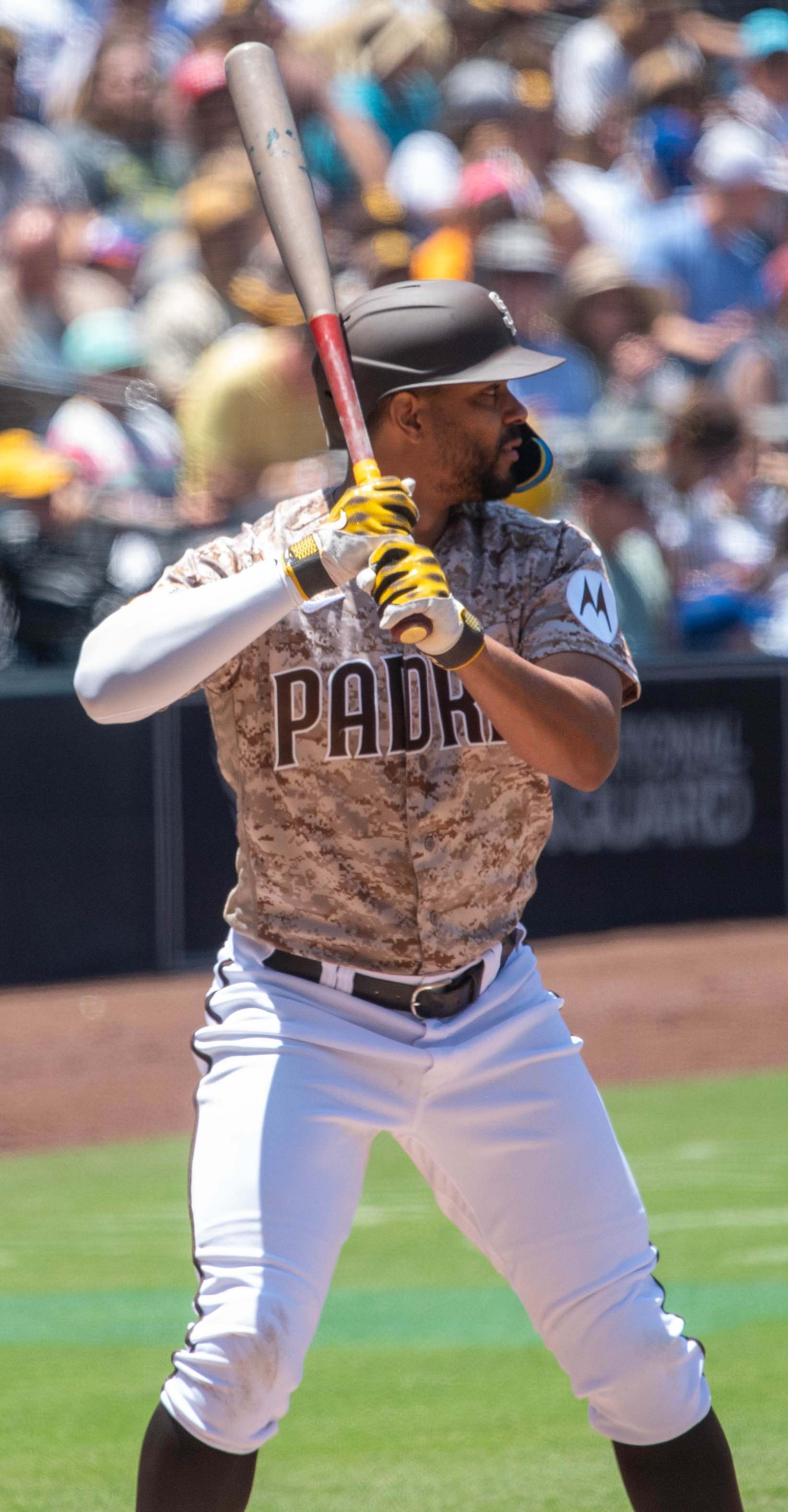 Xander Bogaerts hits first Padres homer