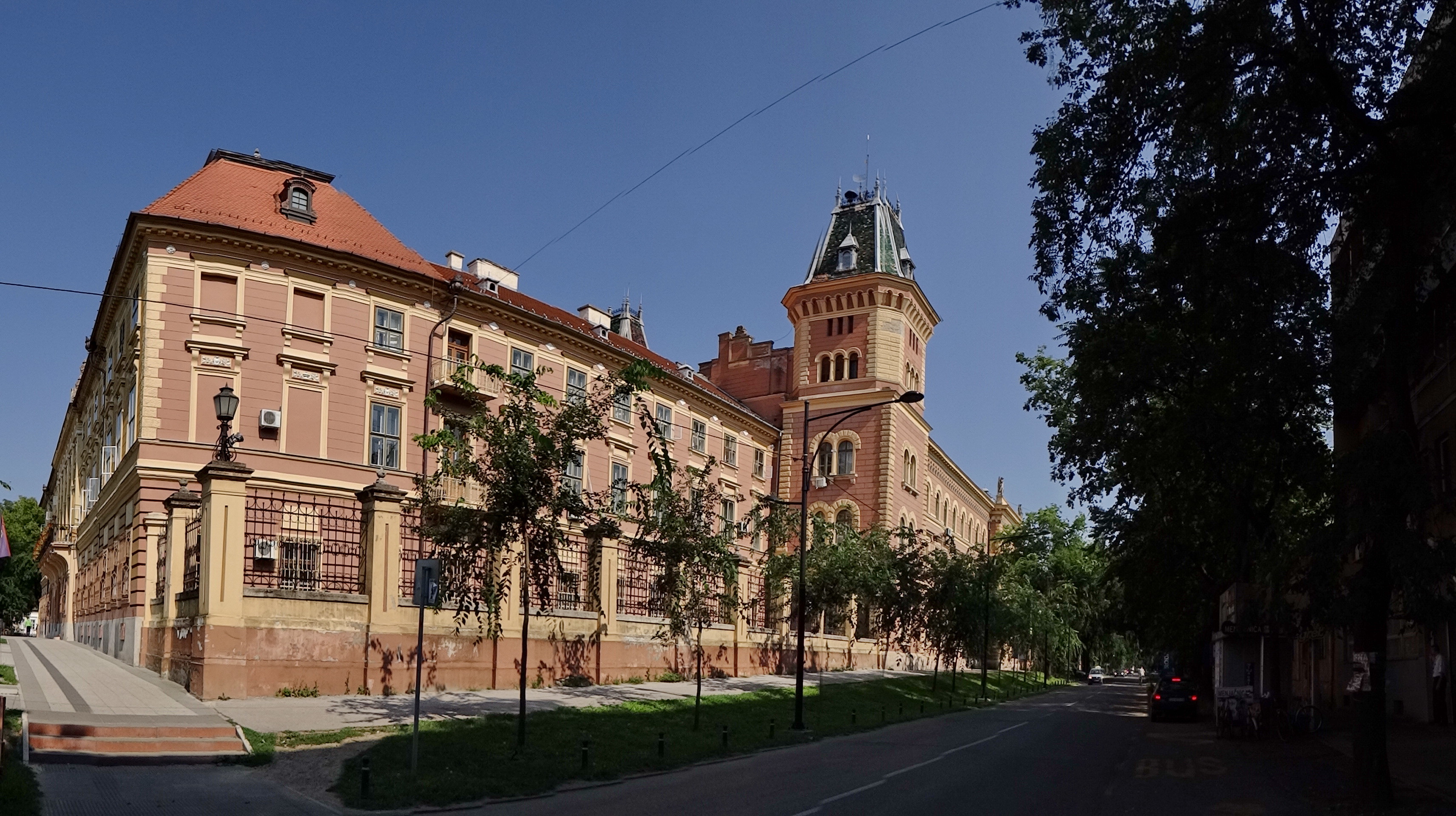 Бачко Градиште Сербия. Сомбор Сербия. Сомбор город в Сербии. Бачка Паланка Сербия достопримечательности.