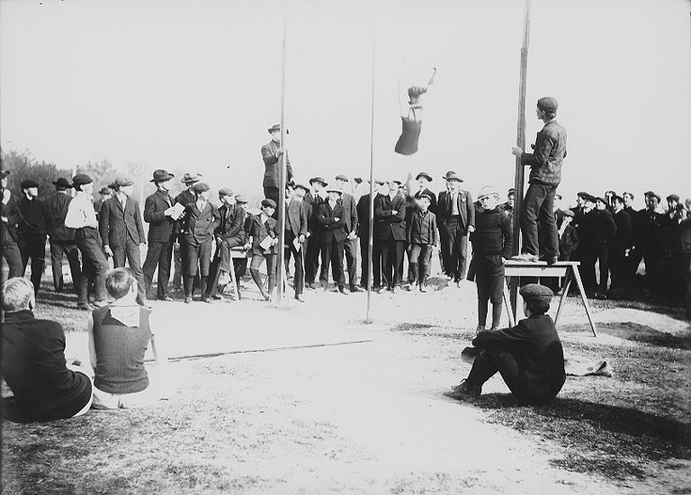 File:Boys at track and field event, YMCA Park, location unknown, Washington, May 6, 1906 (BAR 113).jpeg