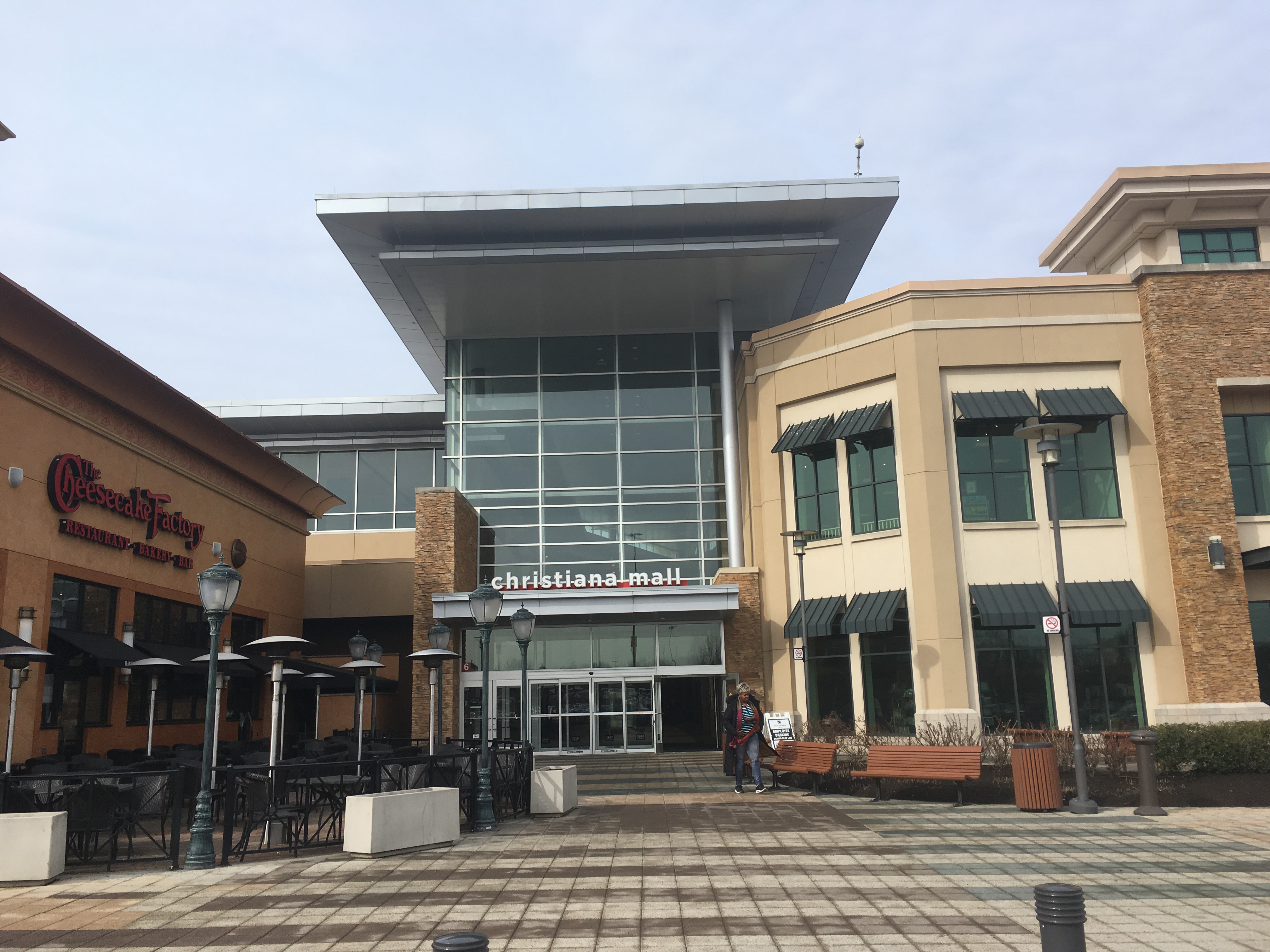 Apple Store (Christiana Mall, Delaware), Where I bought a t…