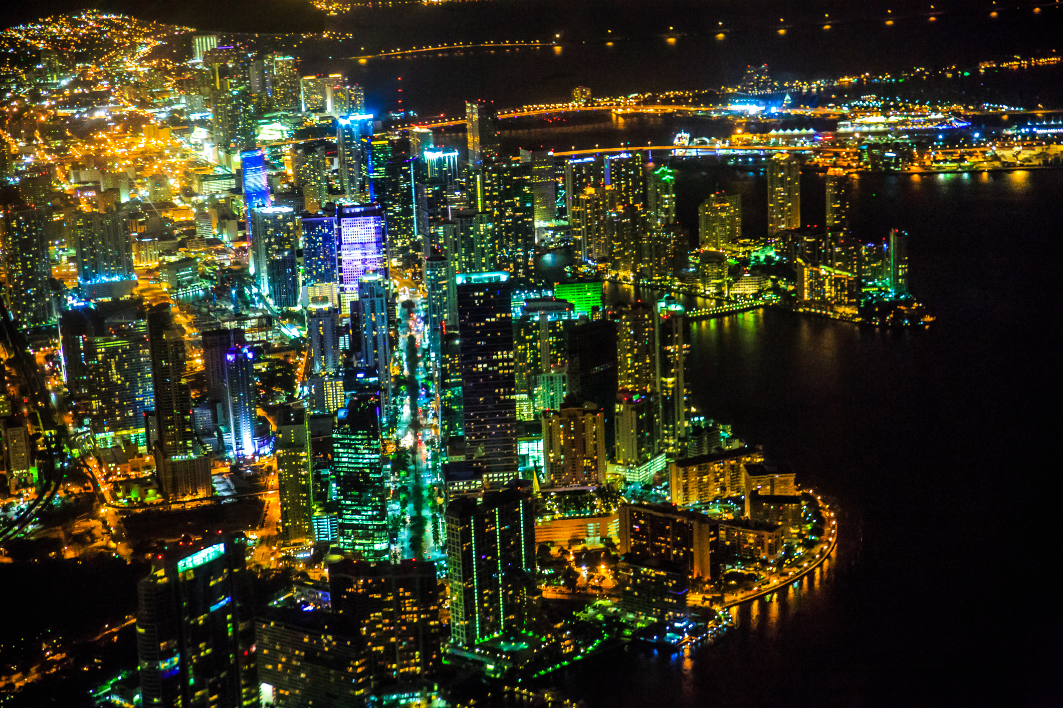 File Downtown Miami From The Air At Night Jpg Wikimedia Commons