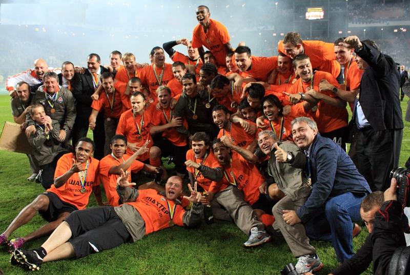 Index of /Imagenes/Albunes de futbol/Equipos/shakhtar/shakhtar donetsk 2010  - 2011