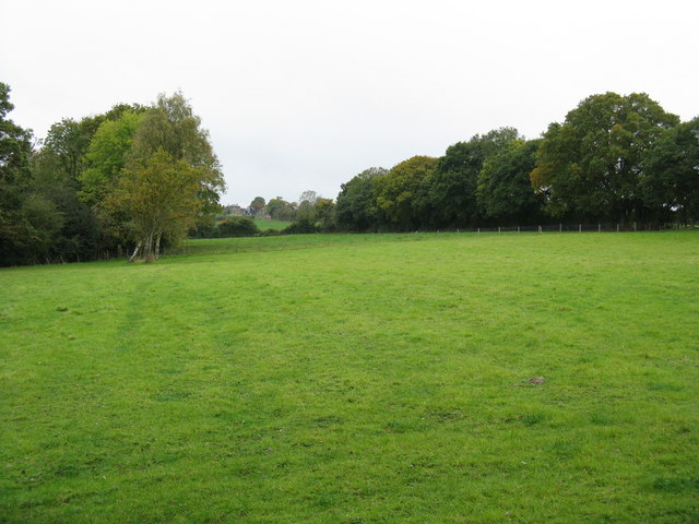 File:Field next to Little Cowarne church - geograph.org.uk - 1005931.jpg