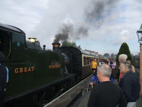 File:GWR Loco on the SVR - geograph.org.uk - 247549.jpg