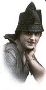 File:Hat3 1917.png