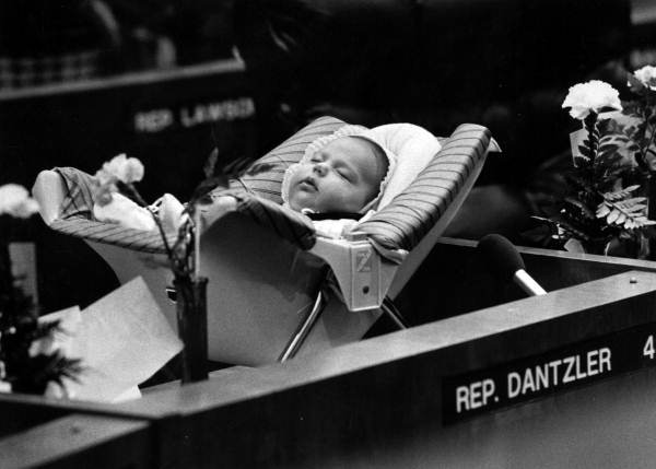 File:Infant on Representative Rick Dantzler's desk dnd0428.jpg