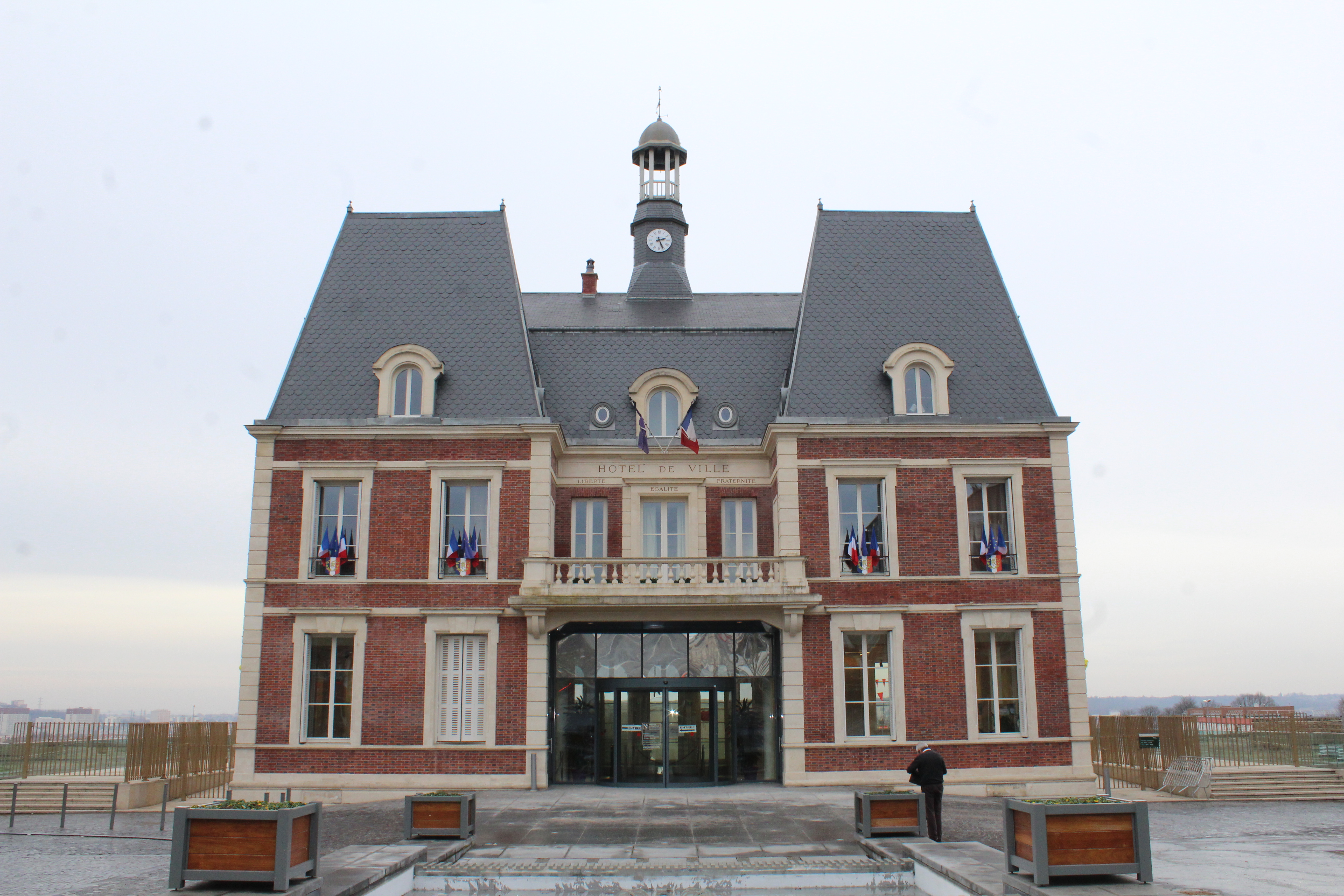 File Mairie Noisy Grand 7 Jpg Wikimedia Commons