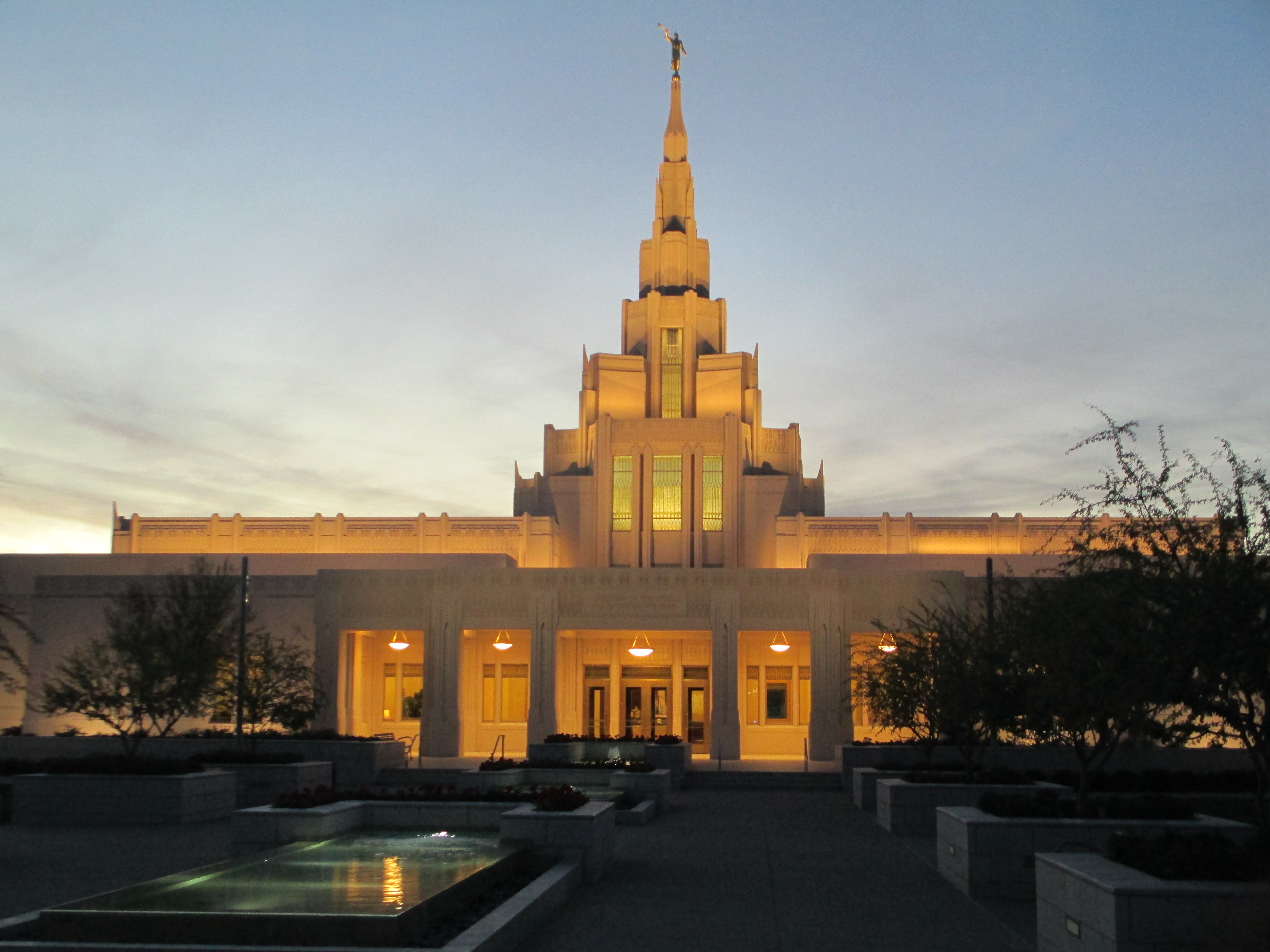 Photo of Phoenix Arizona Mormon Temple