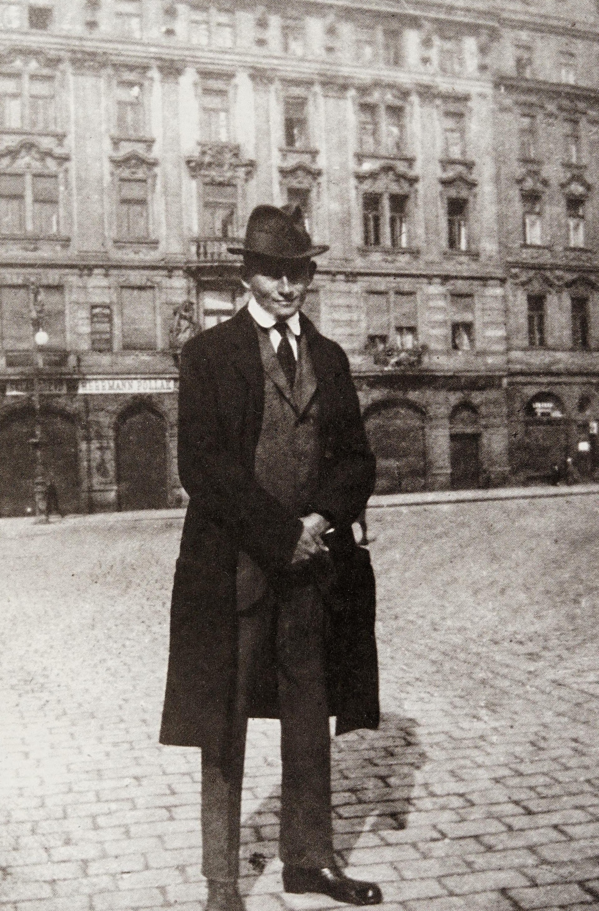 Image of Ritratto dello scrittore Franz Kafka nel 1914. by Unknown  photographer, (19th-20th century)