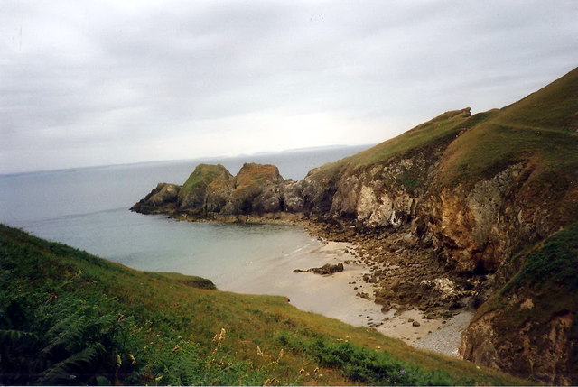 File:Porthmynawyd - geograph.org.uk - 4487274.jpg