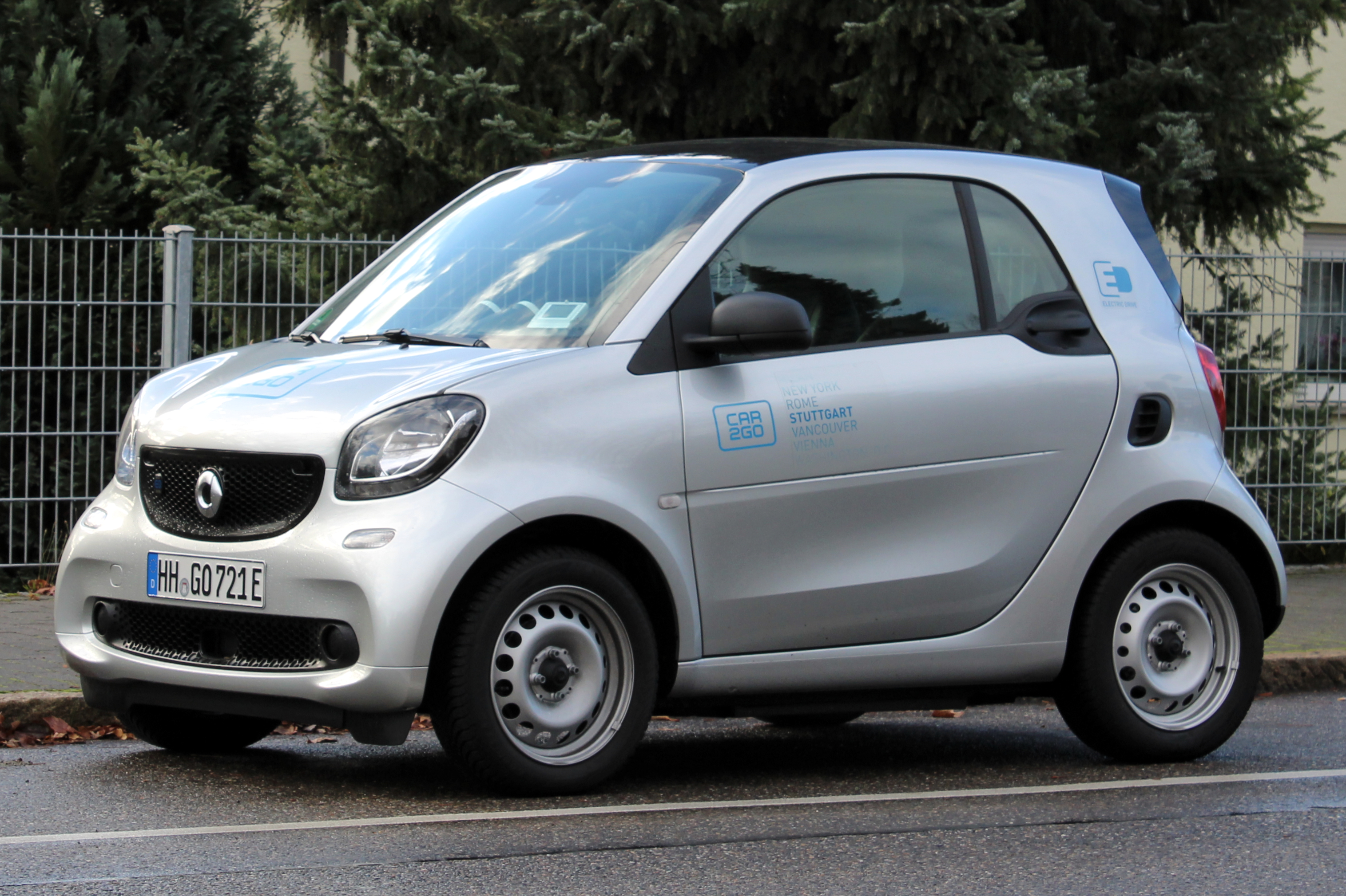 File:Smart Fortwo EQ Car2goStuttgart IMG 0813.jpg - Wikipedia