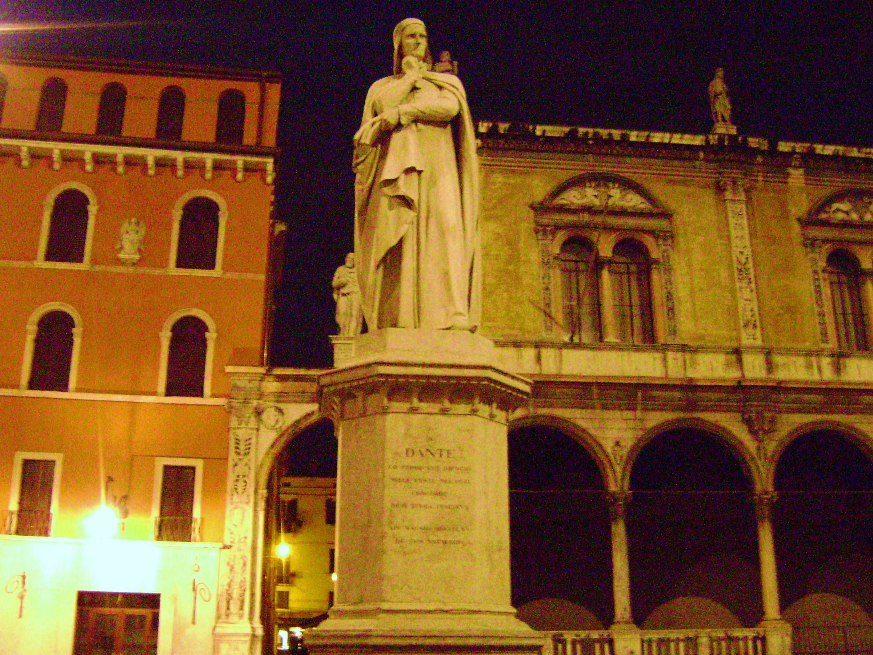 File Statue of Dante Verona.jpg Wikipedia