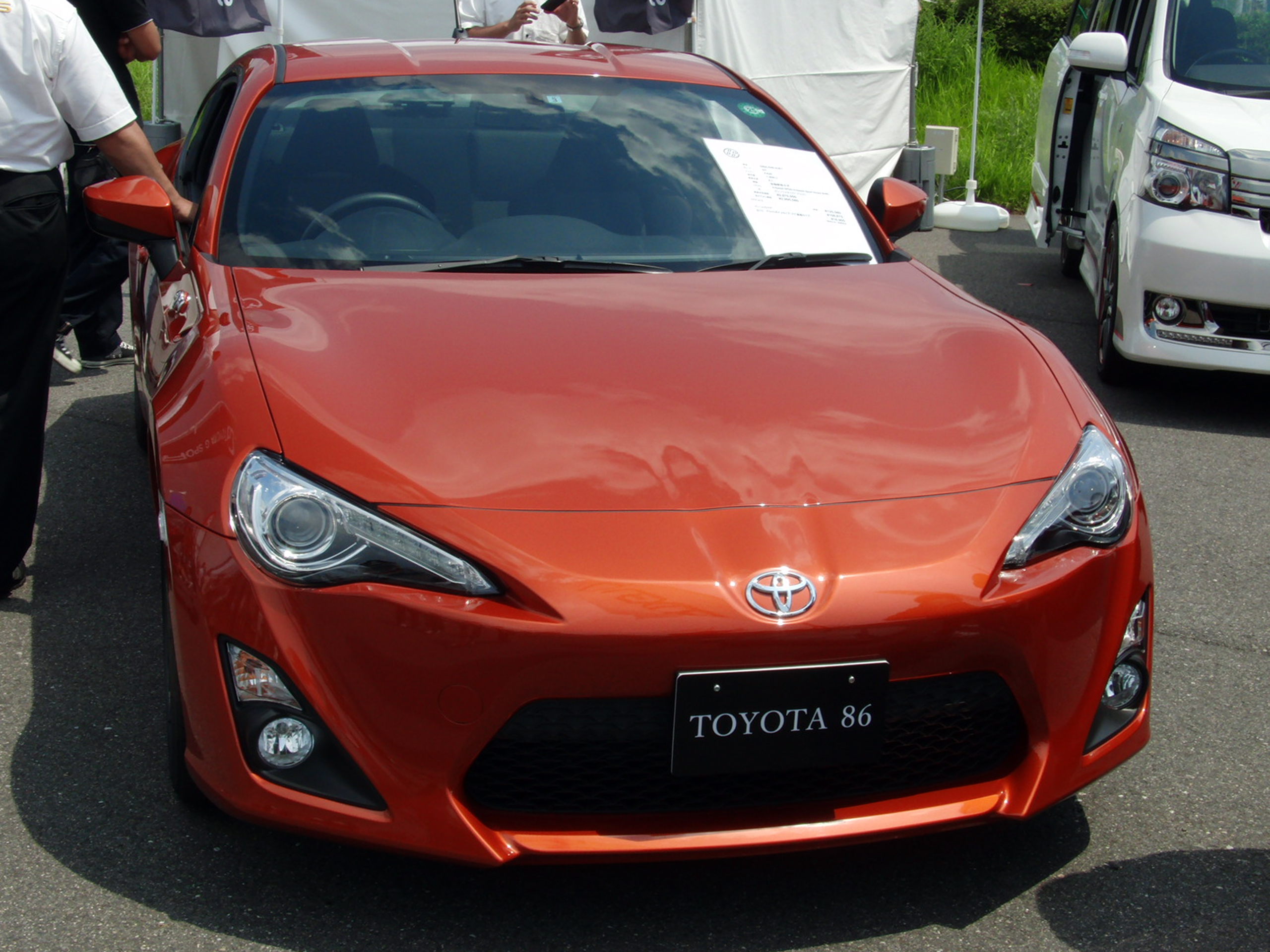 Toyota gt86 Orange