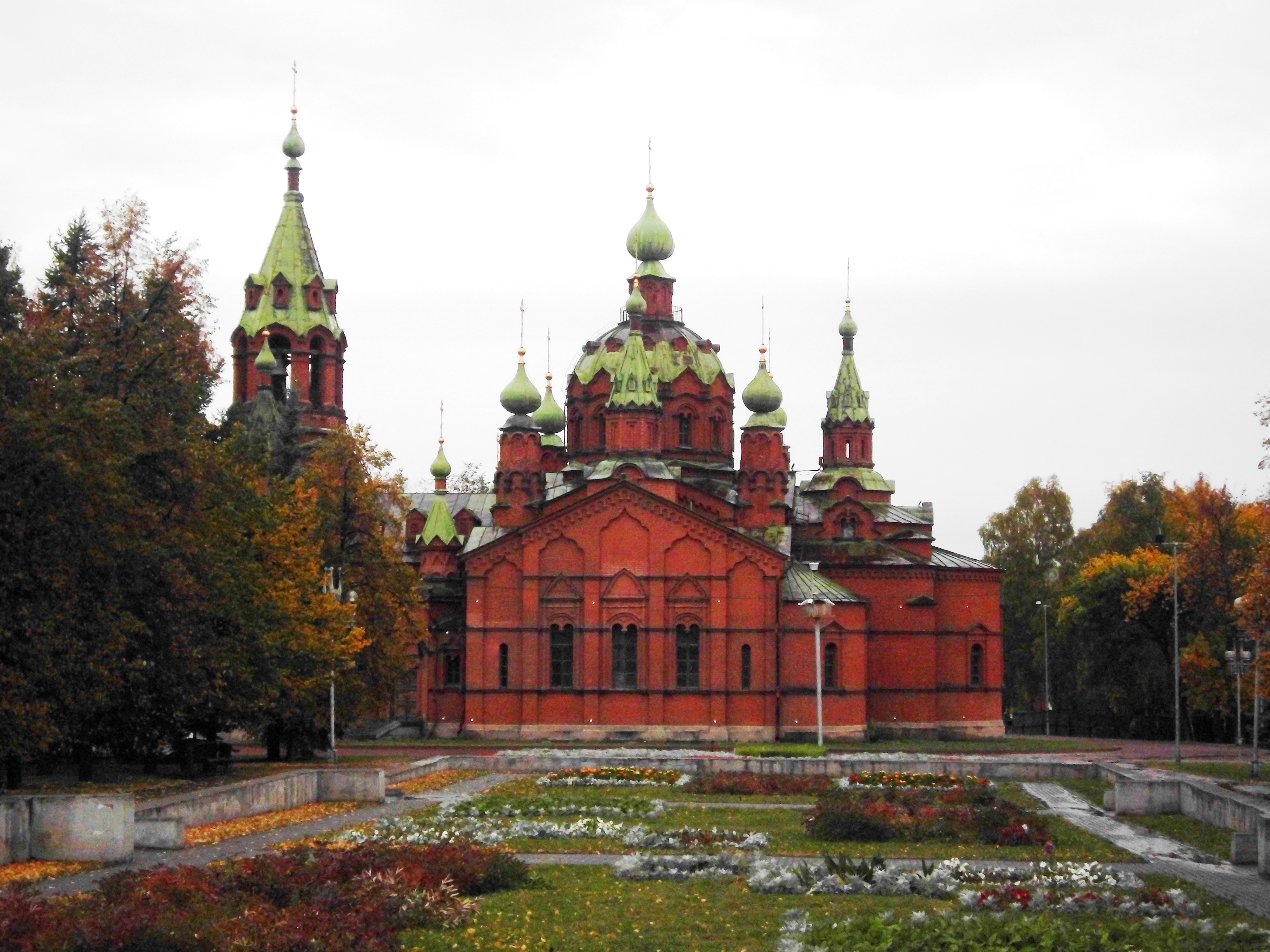 Невская церковь москва. Александро-Невская Церковь (Челябинск). Александро Невский храм Челябинск. Александро Невская Церковь красное село. Александро-Невская Церковь (Гянджа).