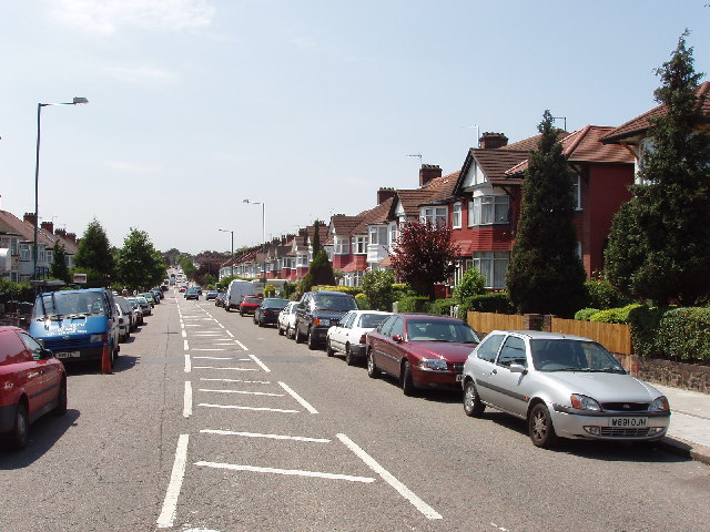 File:All Souls Avenue, Willesden - geograph.org.uk - 22047.jpg