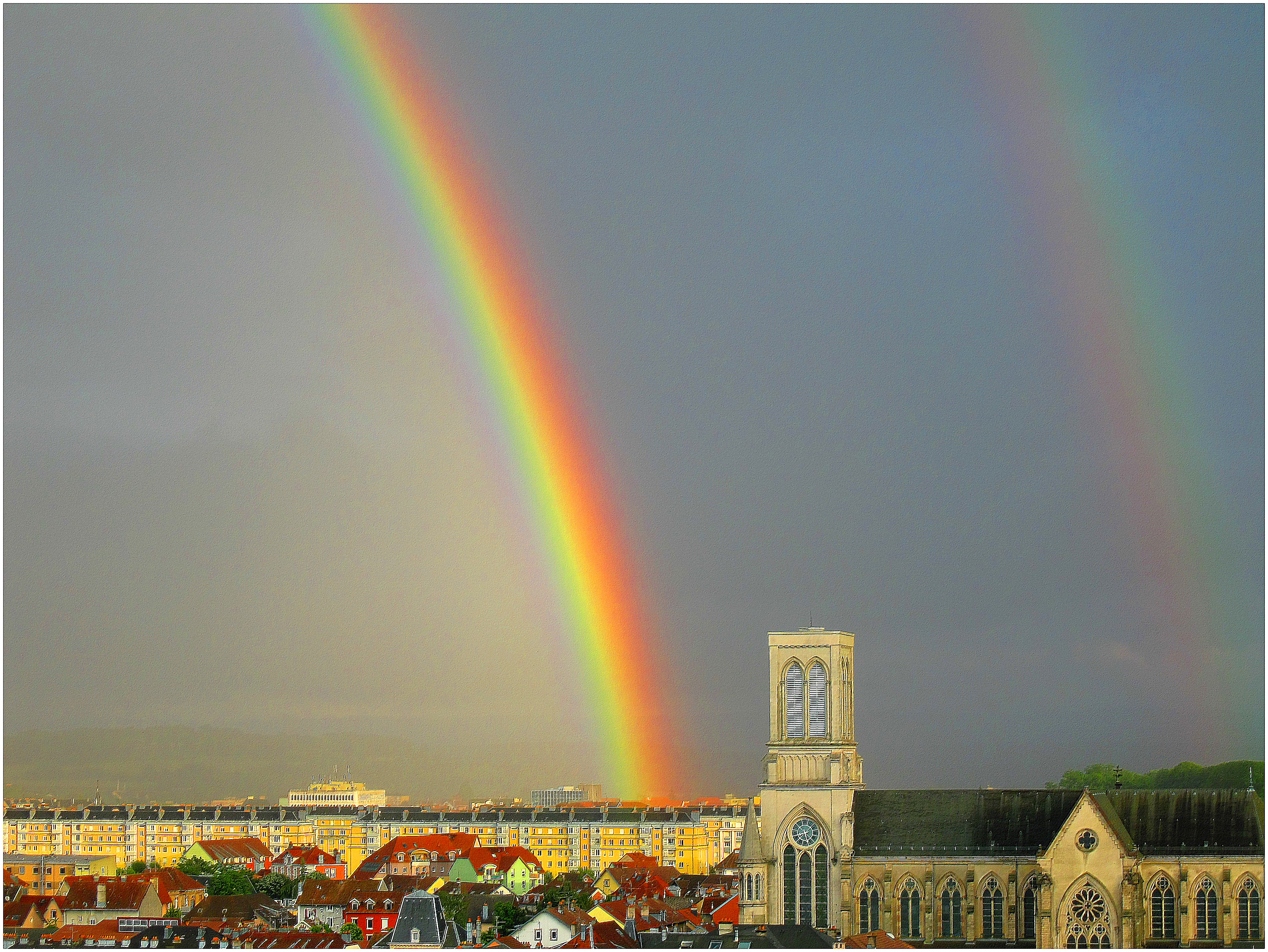 File Arc En Ciel A Belfort Rainbow In Belfort Jpg Wikimedia Commons