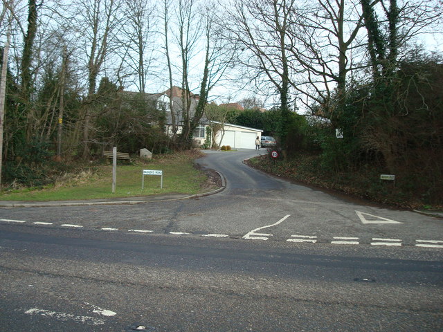 File:Badgers Road, Badgers Mount, Kent - geograph.org.uk - 1133262.jpg