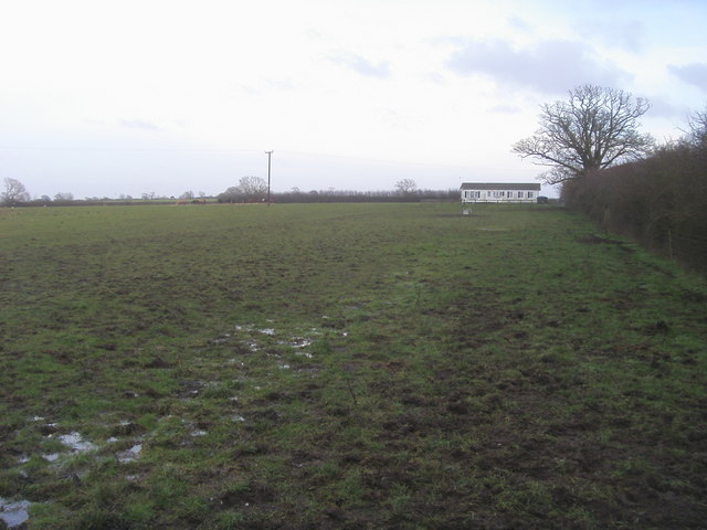 File:Bridleway passing Lower Farm - geograph.org.uk - 5190507.jpg