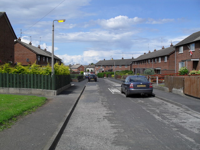 File:Brookehill, Mourneview - geograph.org.uk - 1401981.jpg