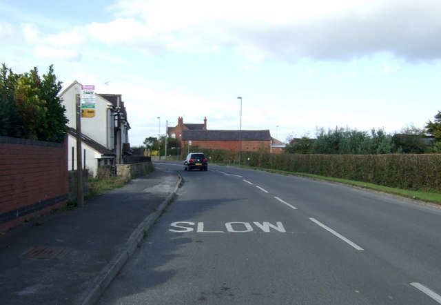 File:Bus stop on Ripley Road - geograph.org.uk - 4723750.jpg