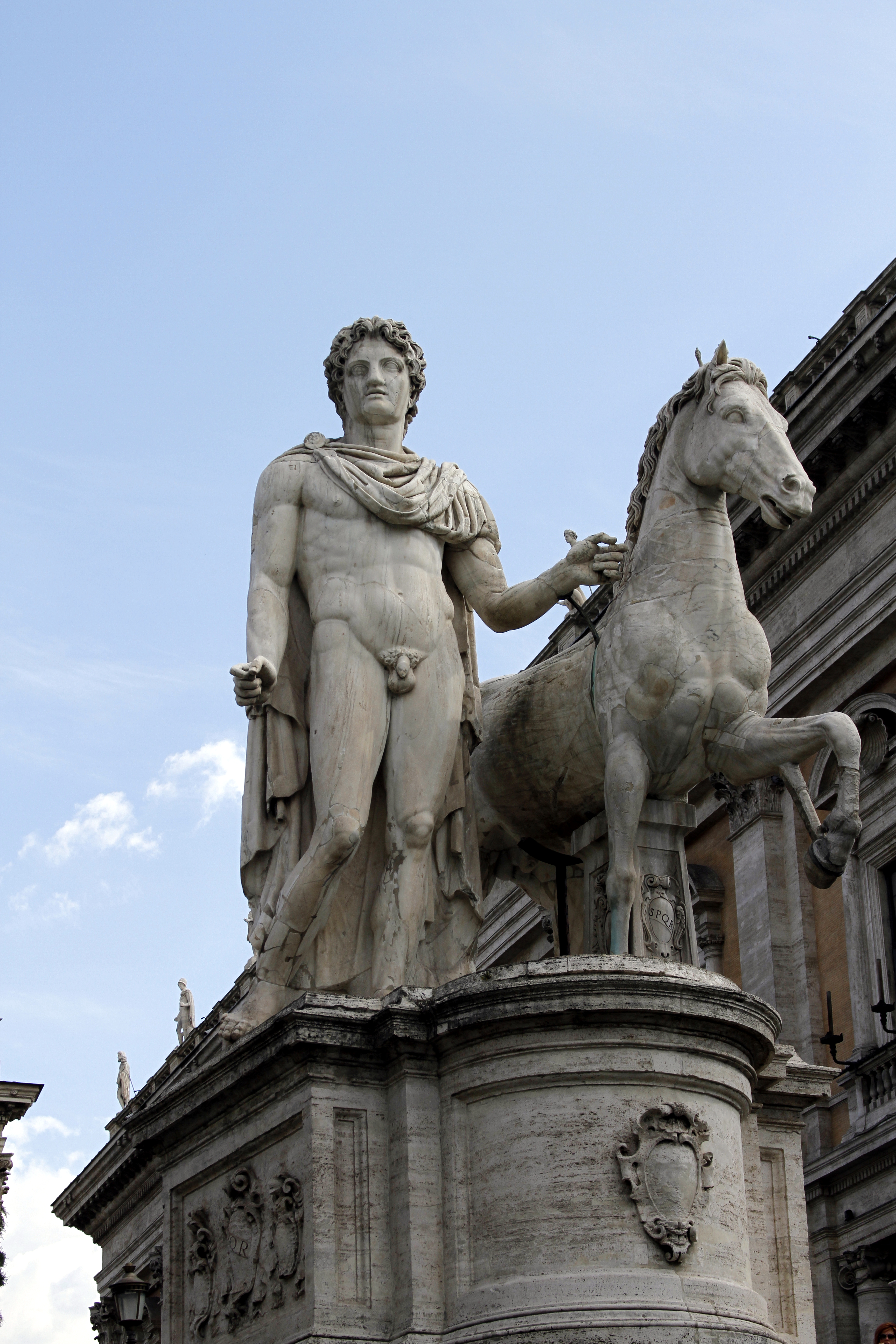 File:Capitoline Dioscuri - Piazza del Campidoglio - Rome 2016.jpg