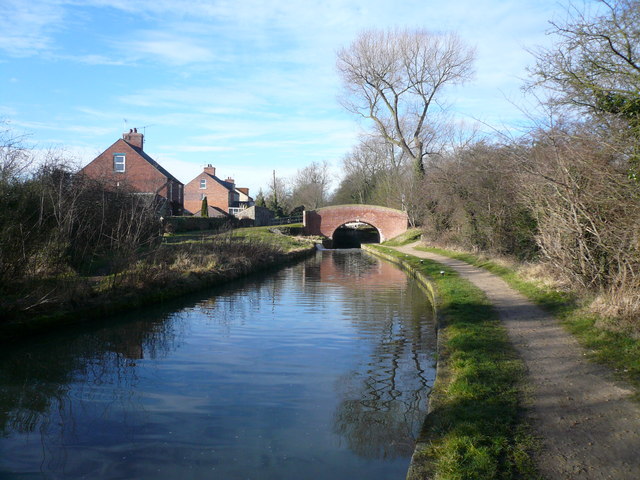 File:Chesterfield Canal - Bridge at Cinderhill Lock No 41 - geograph.org.uk - 327125.jpg