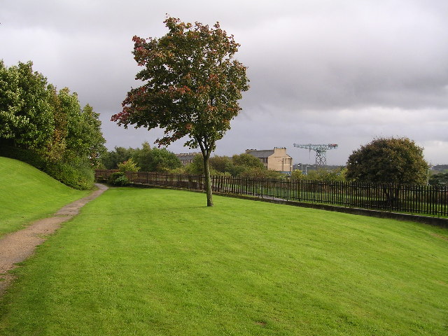 File:Clydebank Business Park Landscaped Gardens - geograph.org.uk - 59357.jpg