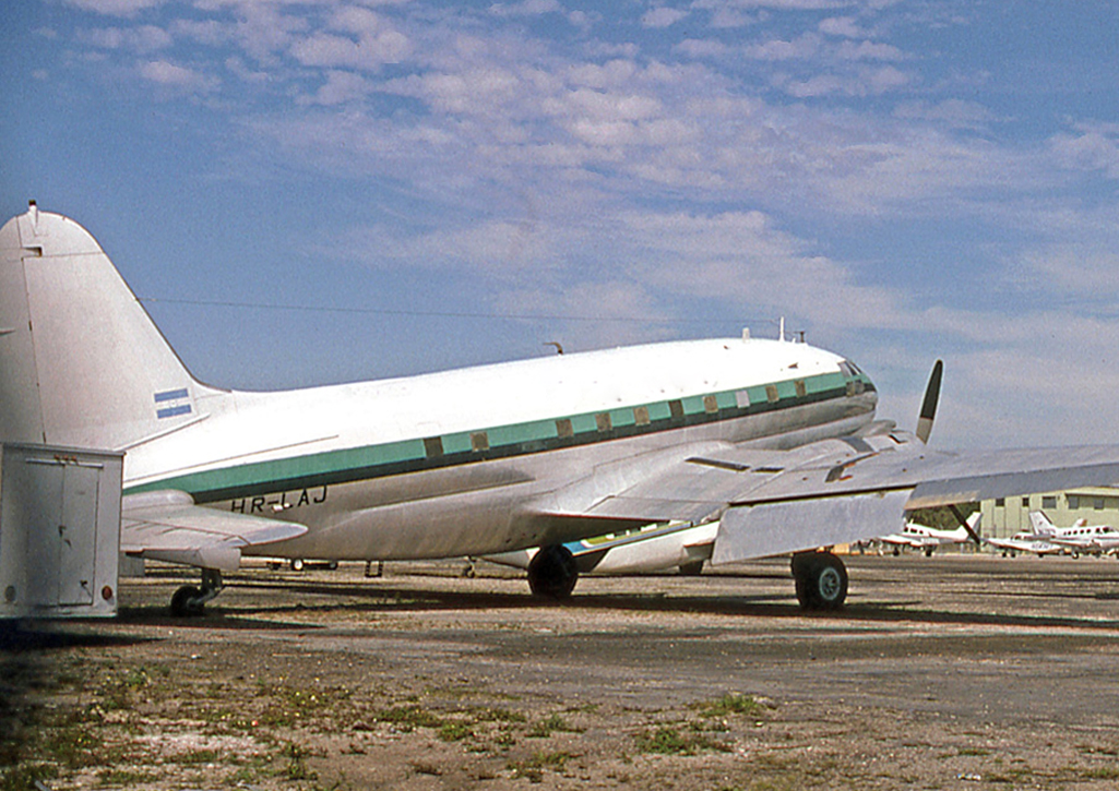 File:Curtiss C-46D Super 46C HR-LAJ LANSA FLL 25.02.78.jpg - Wikipedia