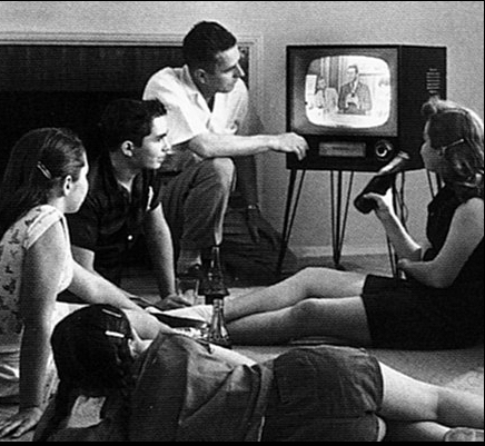 Family watching television 1958 cropped2.jpg