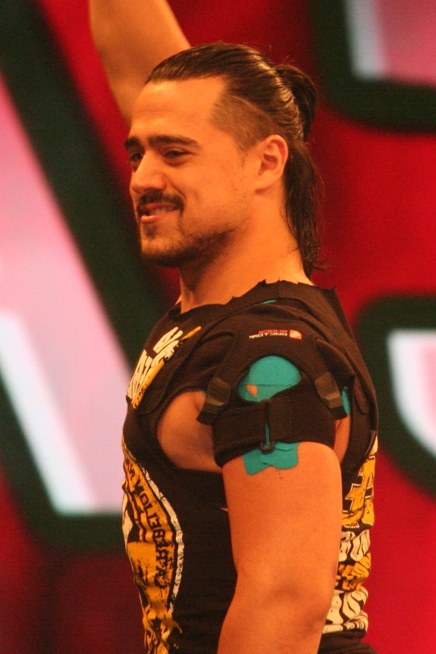 angel garza wwe