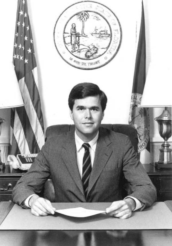 Amazing Historical Photo of Jeb Bush in 1987 