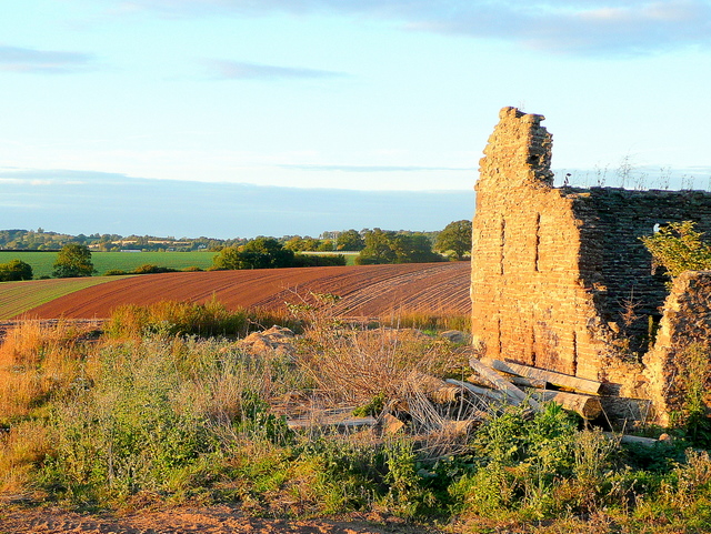 File:Last of the September sun - geograph.org.uk - 1515786.jpg