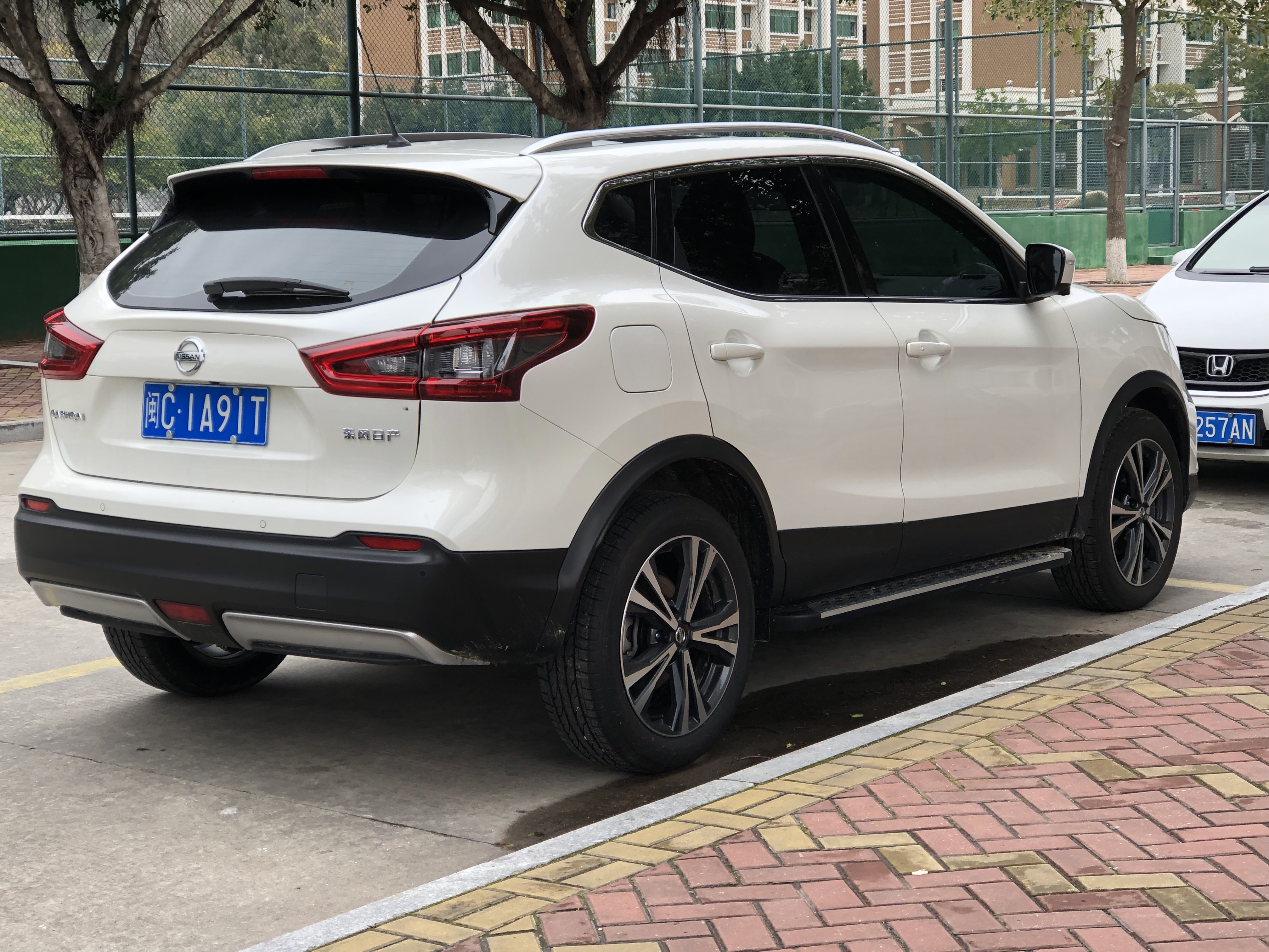 File:Nissan Qashqai J11 Facelift Shishi 02 2022-02-23.jpg