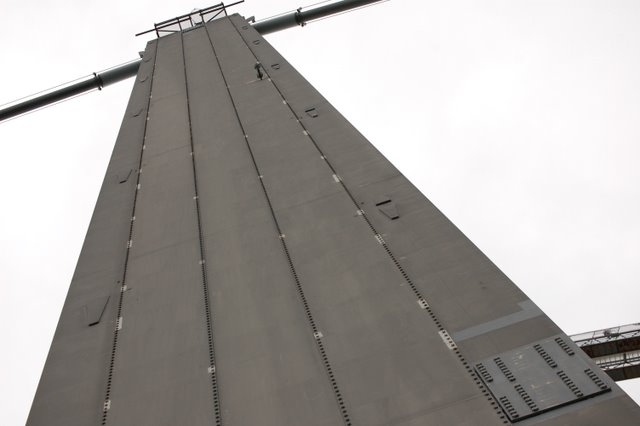 File:North tower Forth Road Bridge (3) - geograph.org.uk - 884787.jpg