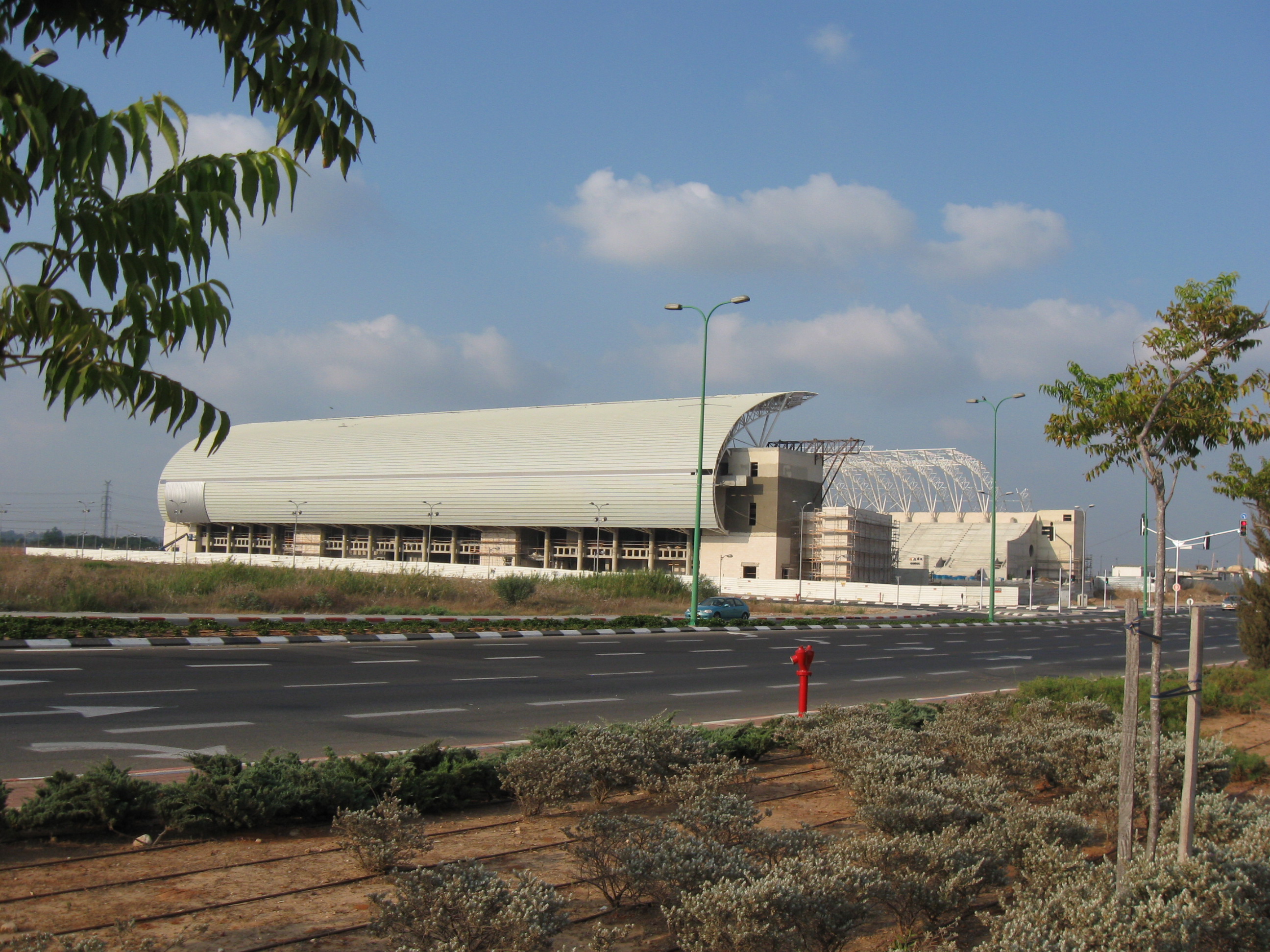 Петах Тиква стадион. Petah Tikva дворец культуры. Петах Тиква Тахана мерказит. Stadia 8