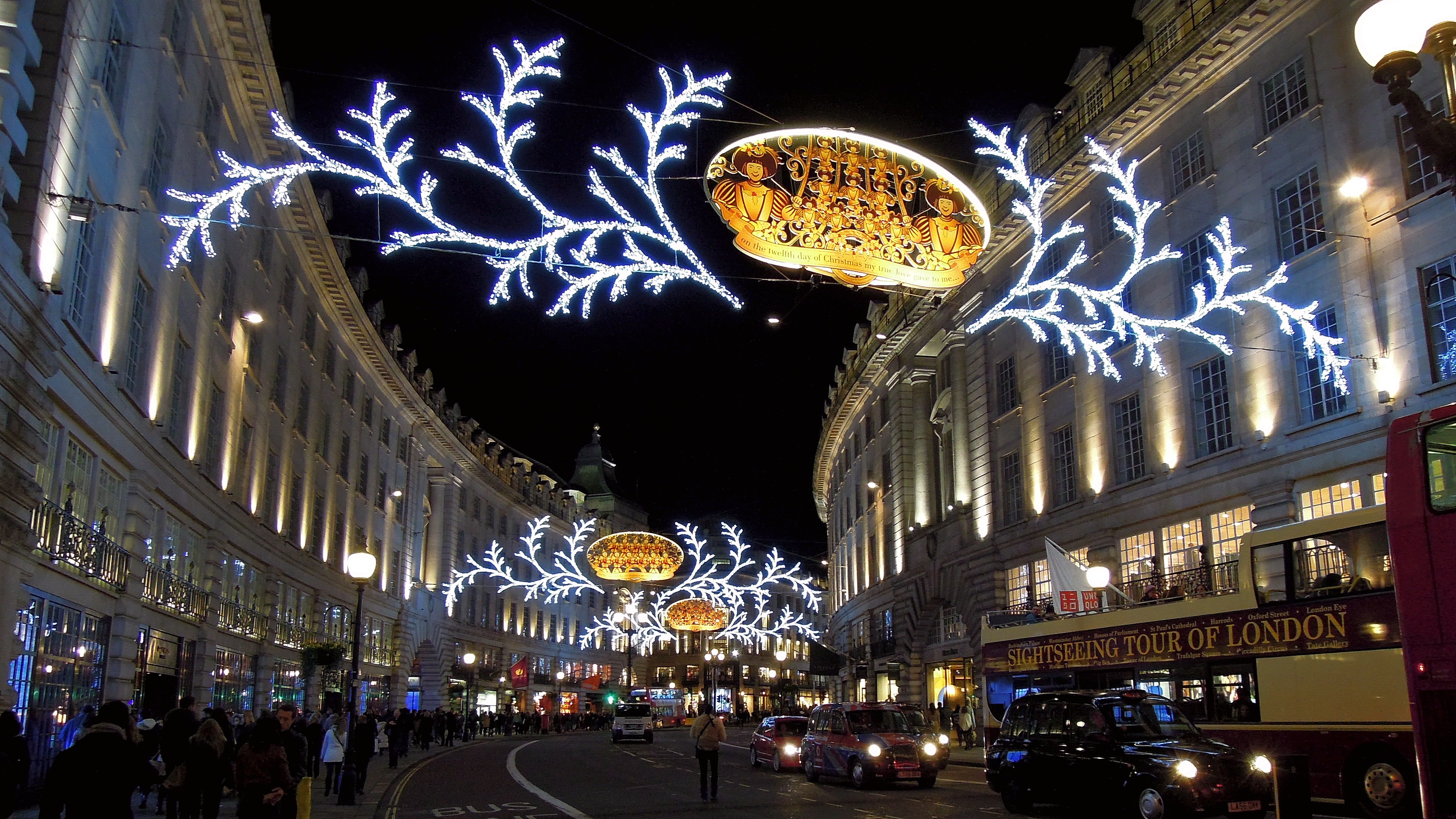 bremse Profit is File:Regent Street , London , Xmas lights 2012 - panoramio.jpg - Wikimedia  Commons