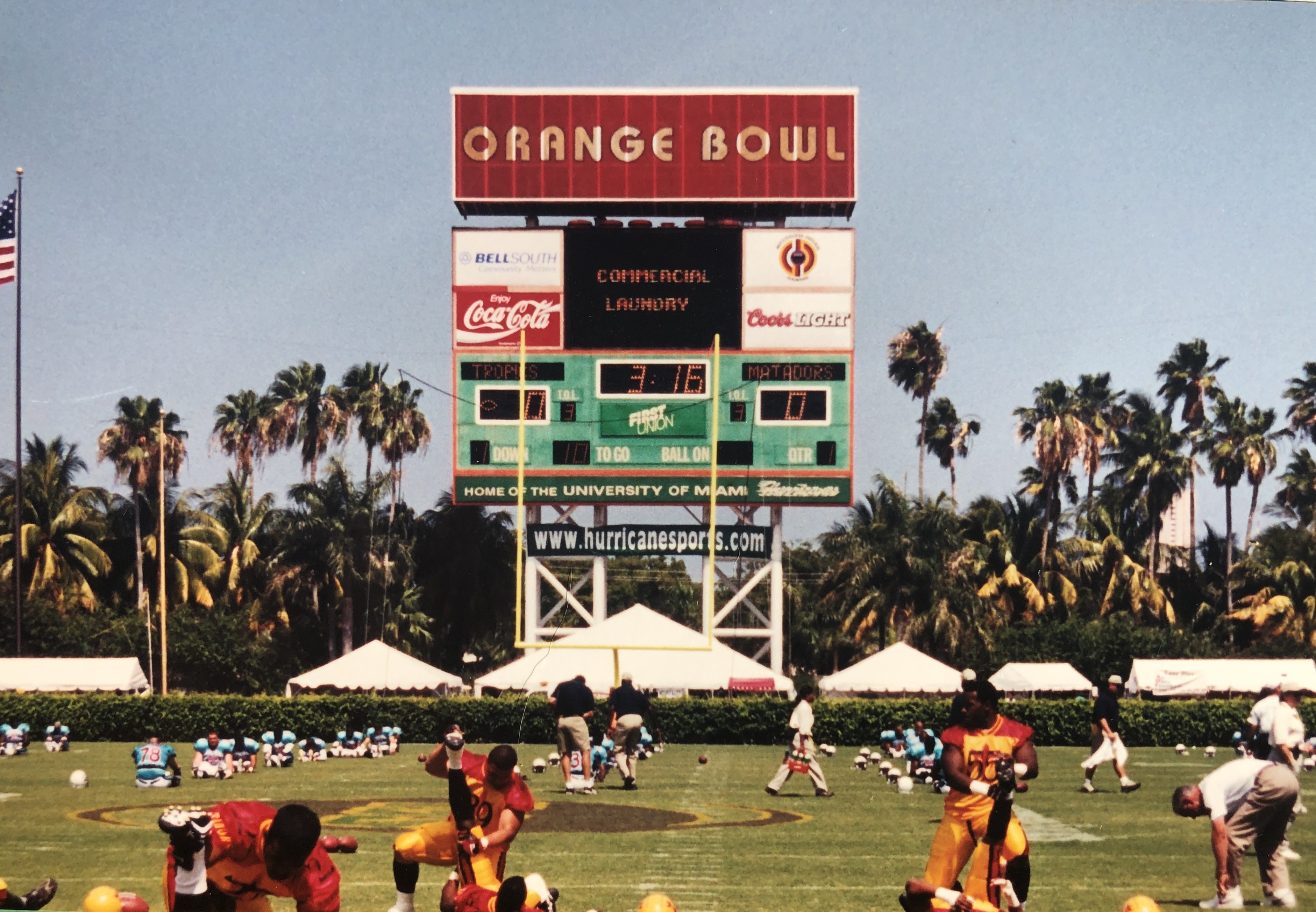 Майами антонио. Orange Bowl Miami.