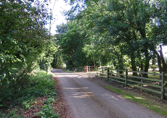 File:Towards the end of Barr Lane - geograph.org.uk - 5181087.jpg