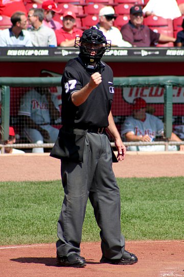 File:Baseball umpire 2004.jpg