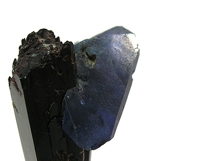 File:Benitoite-Neptunite-mun05-53b.jpg