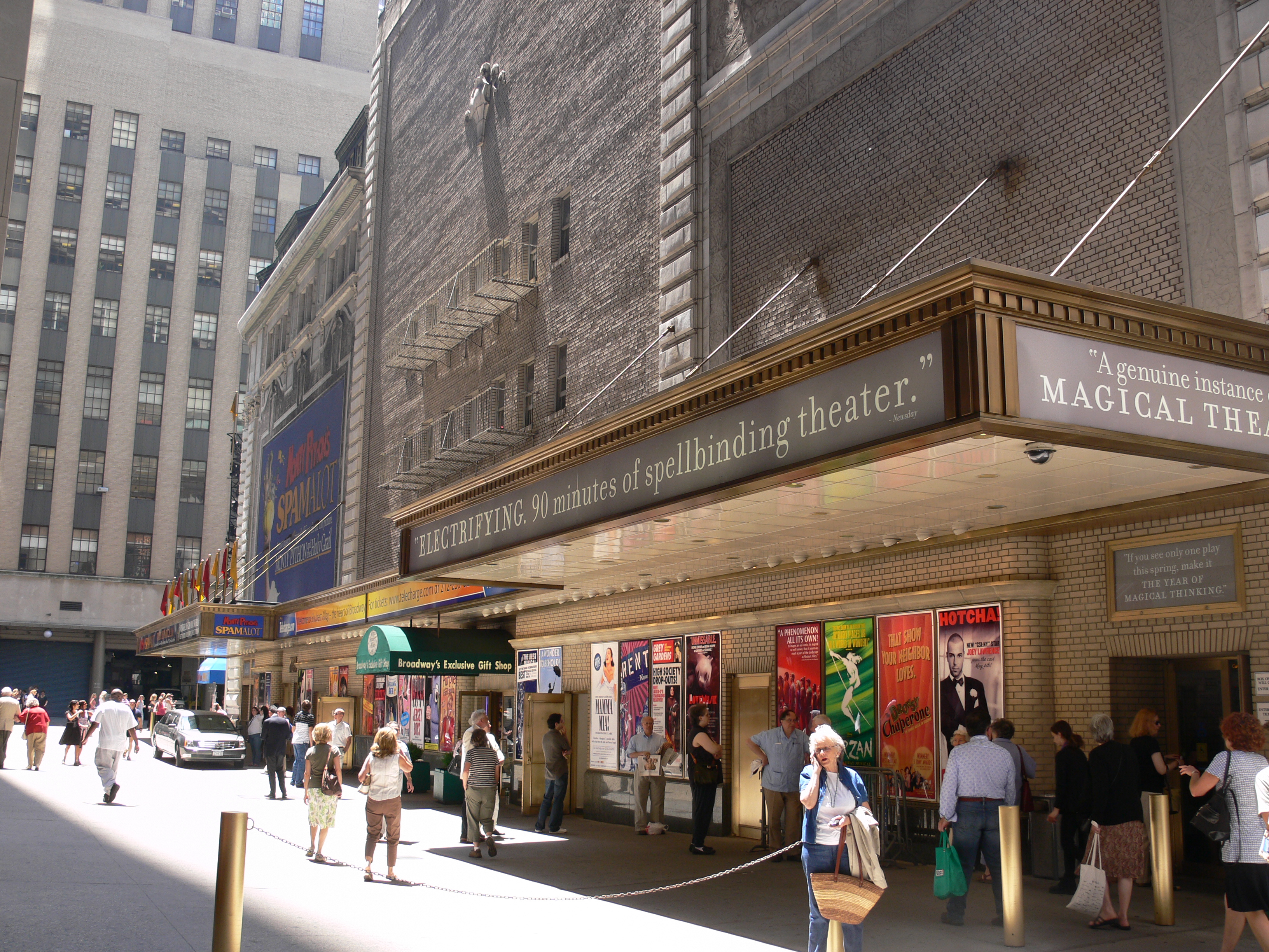 NYC - Theatre District: Booth Theatre and West 45th Street…