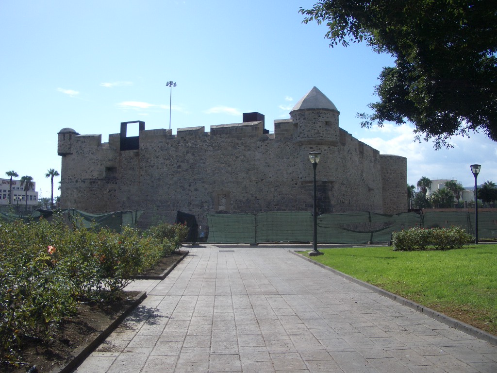 Bloques propuestas salida oficial. La Vuelta "entre todos" Castillo_de_la_Luz