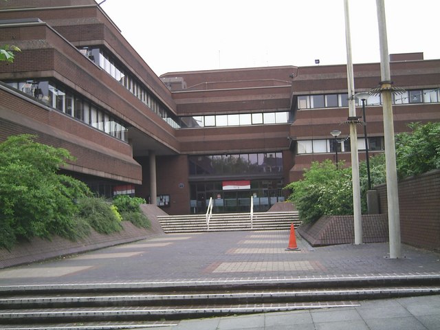 File:Civic Centre - geograph.org.uk - 447471.jpg