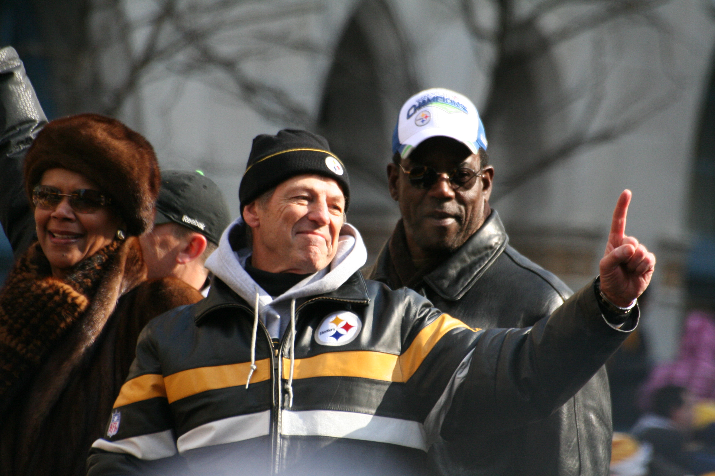 Pittsburgh Steelers Holly Santa Hat