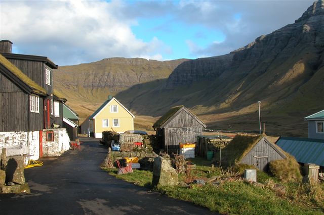 File:Gasadalur, Faroe Islands, October 2005 (2).jpg