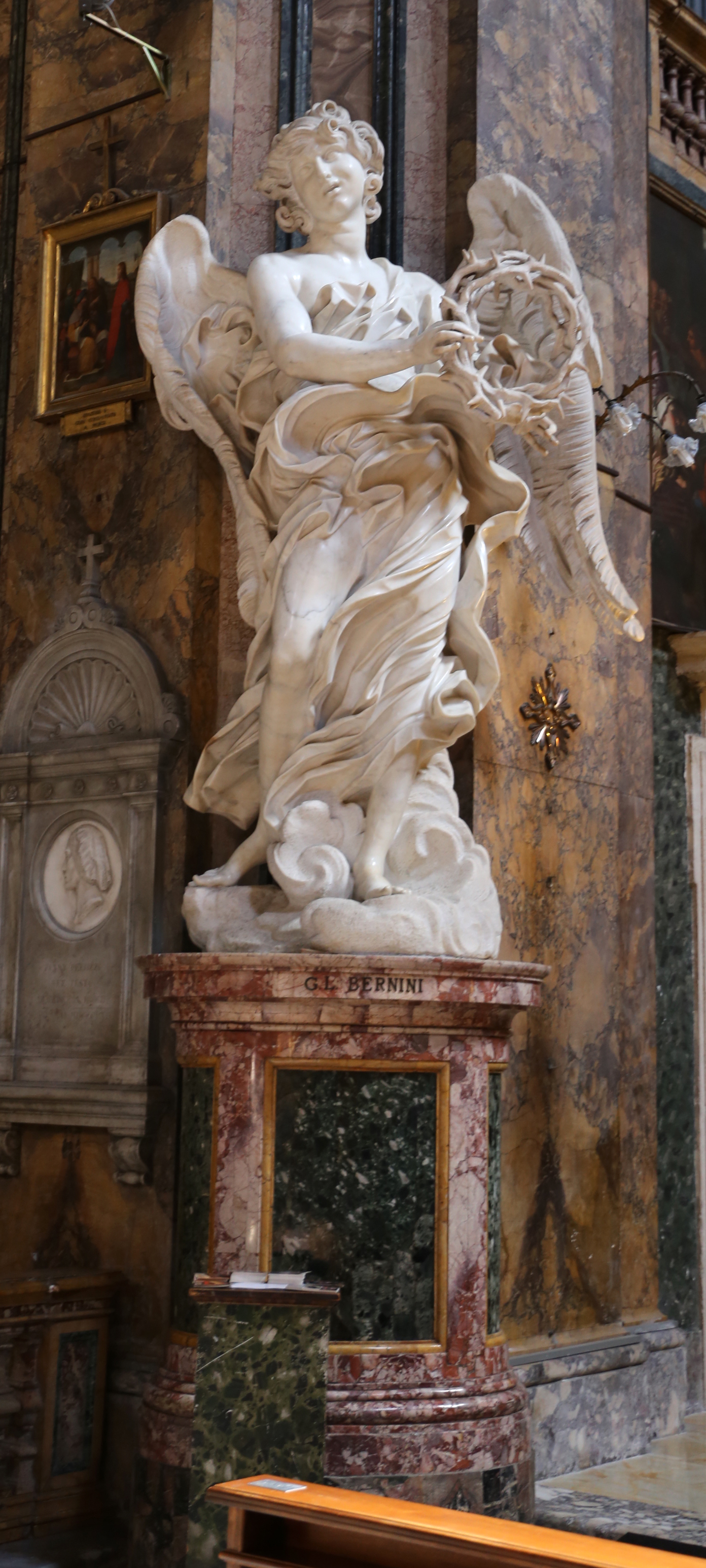 File:Gian lorenzo bernini, angelo con la corona di spine, 1668-69