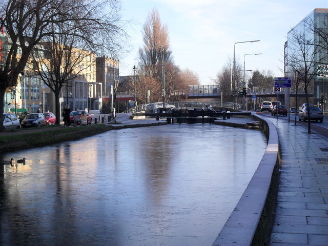 File:Grand Canal frozen at Charlemont, Dublin - geograph.org.uk - 1631546.jpg