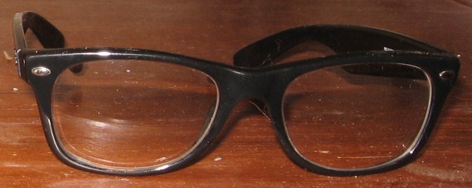 File:Horn-rimmed Rayban glasses.JPG