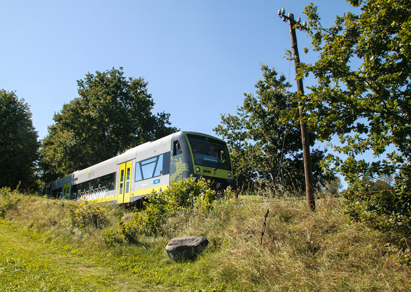 File:Ilztalbahn bei Schiefweg.jpg