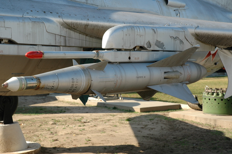 Archivo:K-5M Air-to-Air Missile.jpg